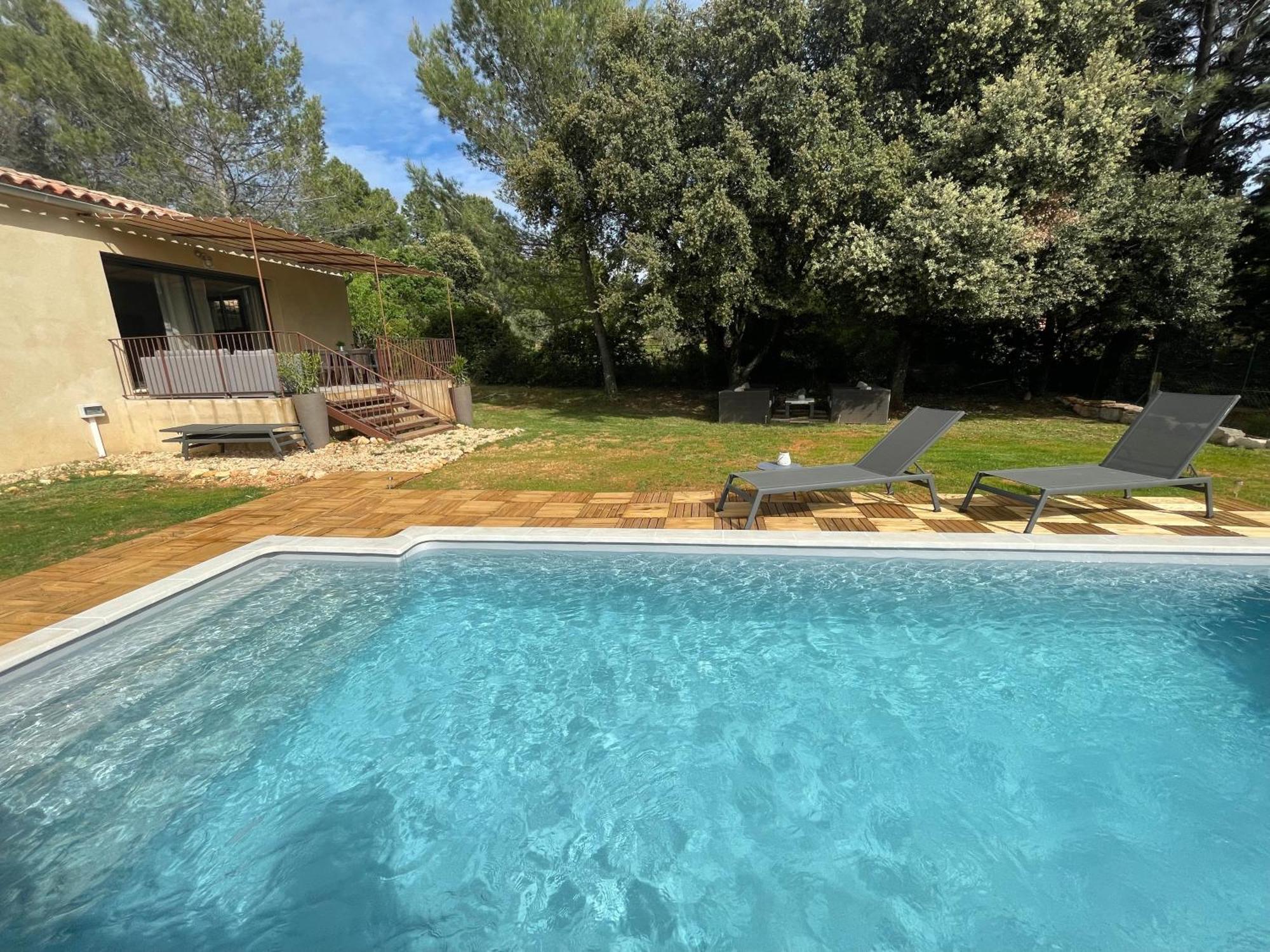 En Provence * Saint-Saturnin-les-Apt